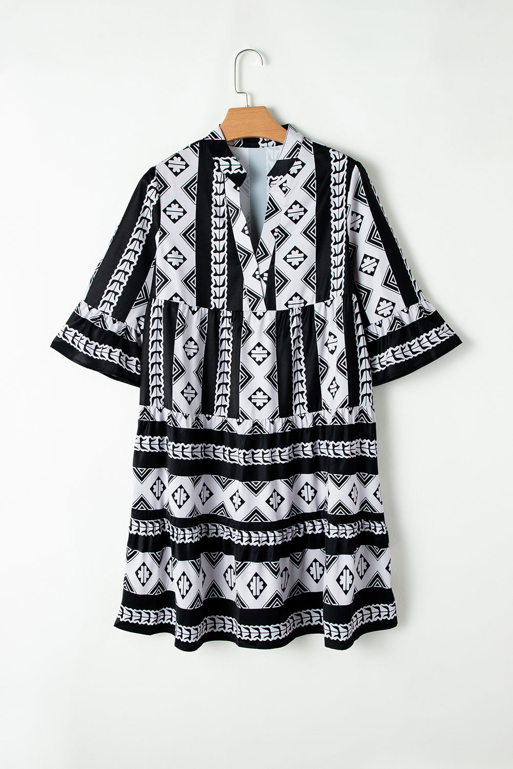 Black Abstract Print Bell Sleeve V Neck Boho Dress Short Dresses f2d5bc02205c766d