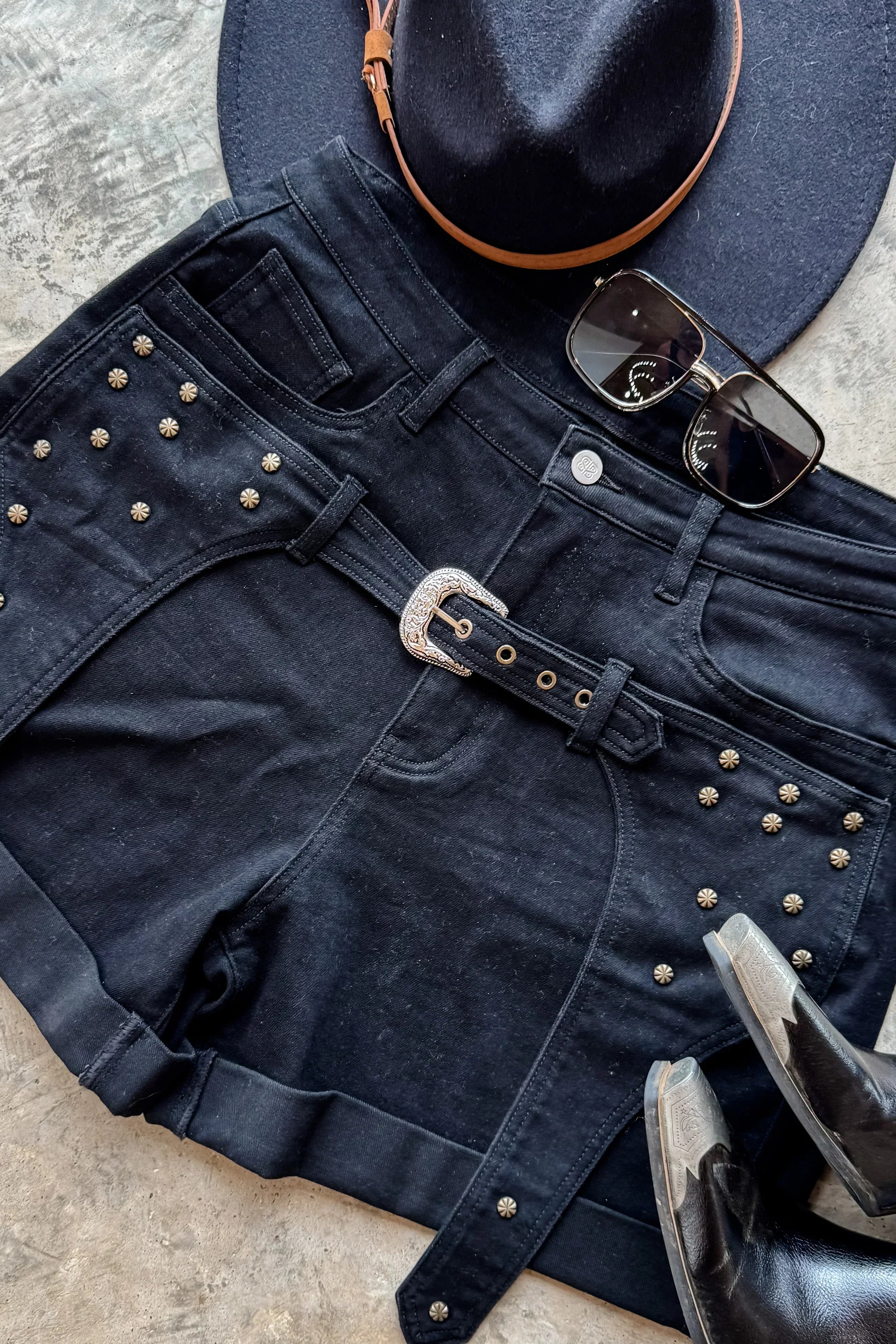 Everything You've Ever Wondered About Women's Clothing – Answered by Herseasonco - Her Season Co.